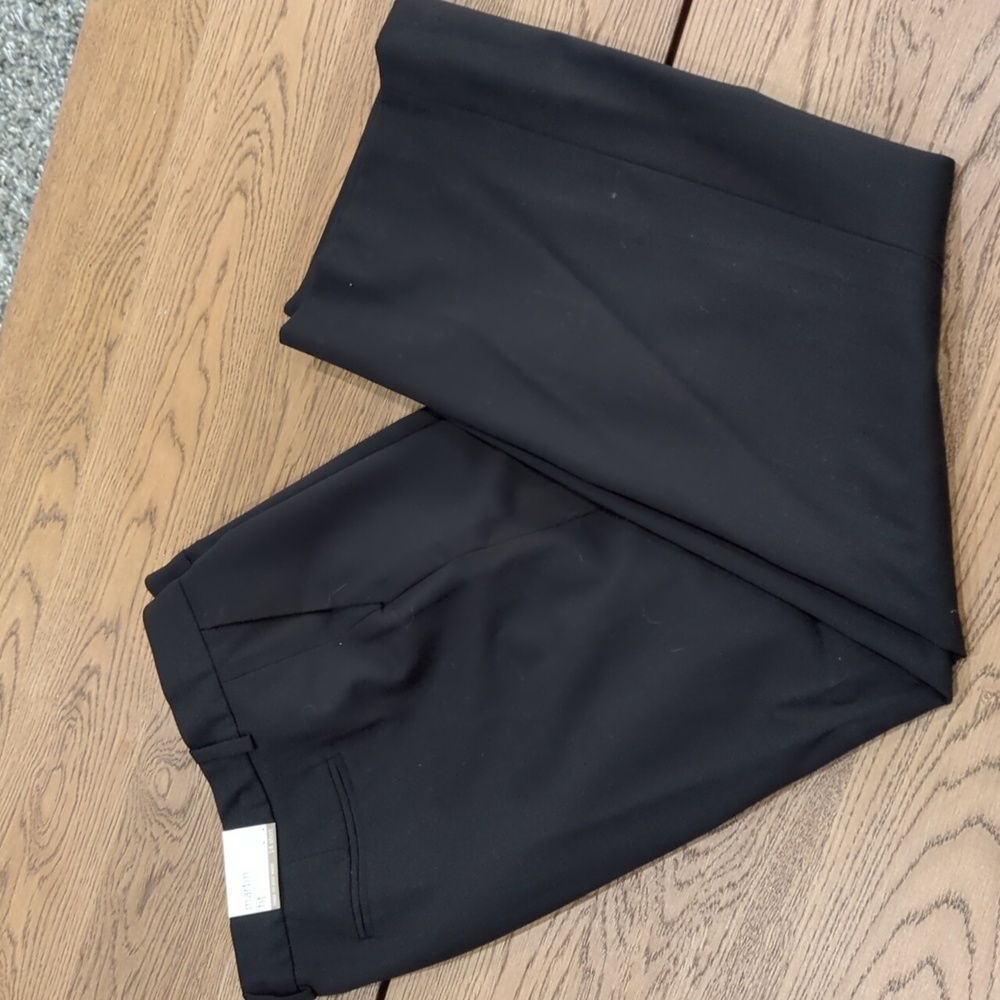 Banana Republic Martin fit 14 short. New with tag. Wide leg slacks.